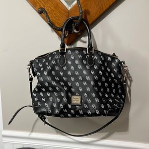 Dooney & Bourke purse